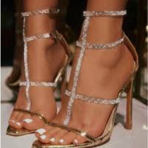 New Lulus Damsia Beautiful White Rhinestone Open Toe Ankle Strap Heels Size 9